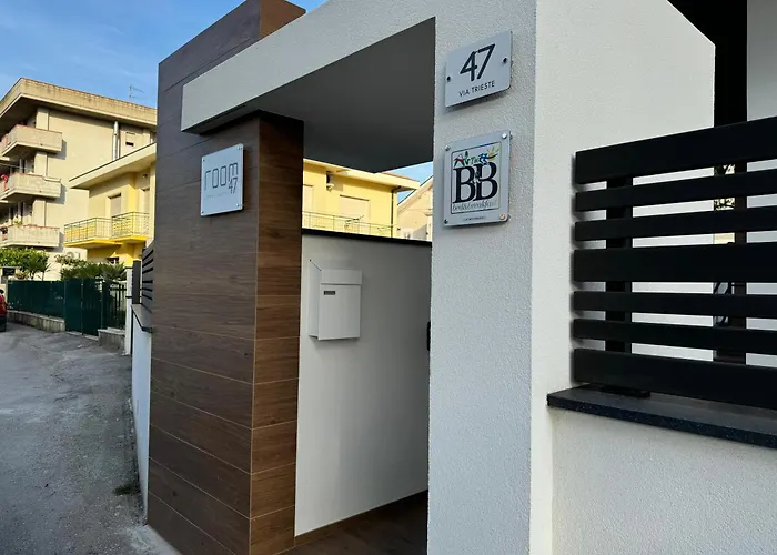 Bed & Breakfast Room47