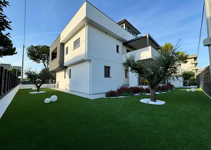 Room47 Bed & Breakfast 3*